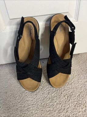 Clarks Black Crisscross Slingback Sandals Size 9
